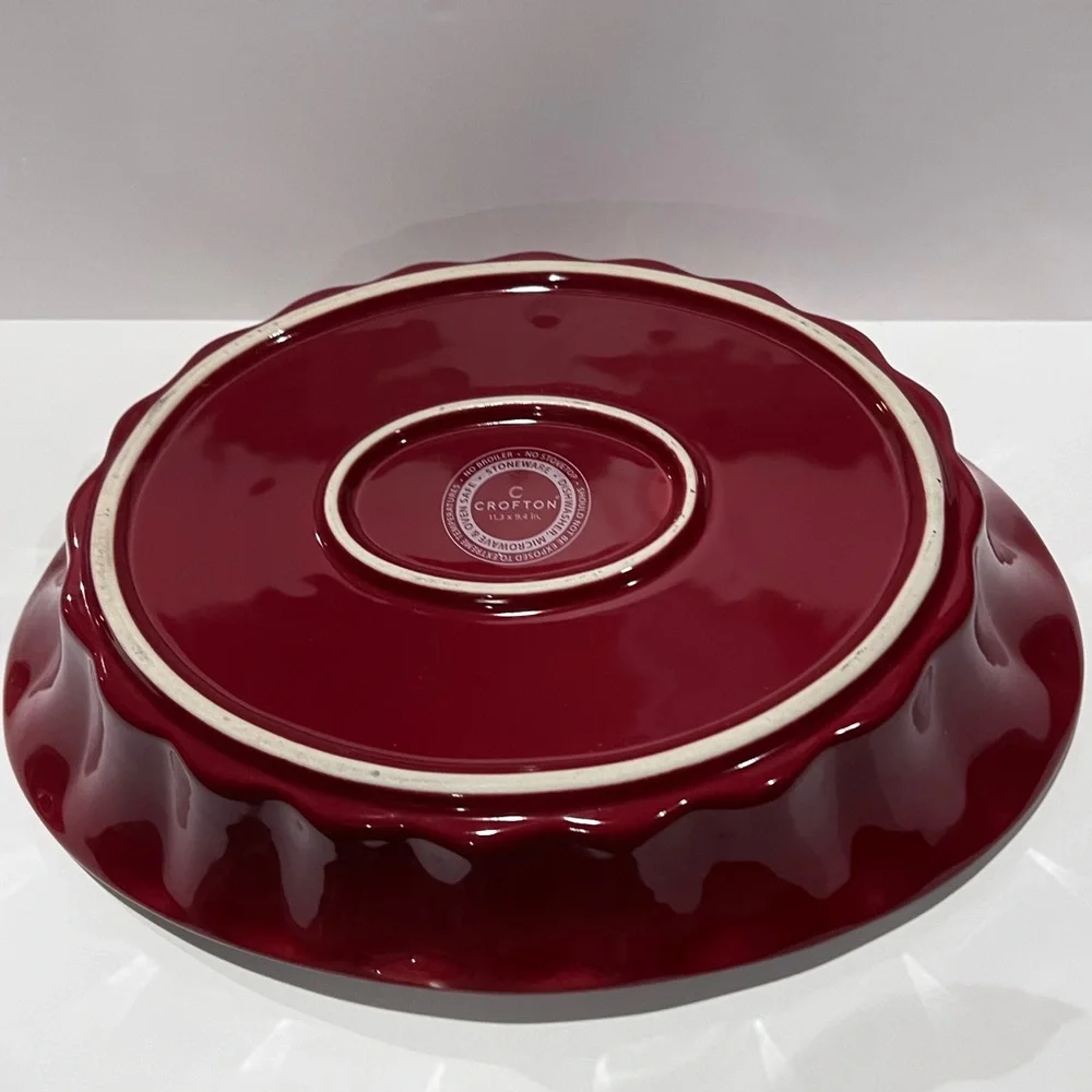 Red and White Crofton Ceramic Baking Dish